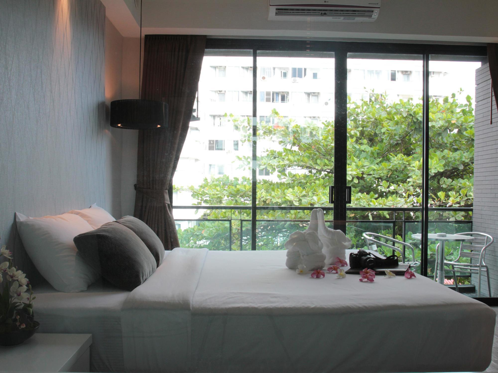 Inn Place Serviced Residence Pattaya Exterior photo